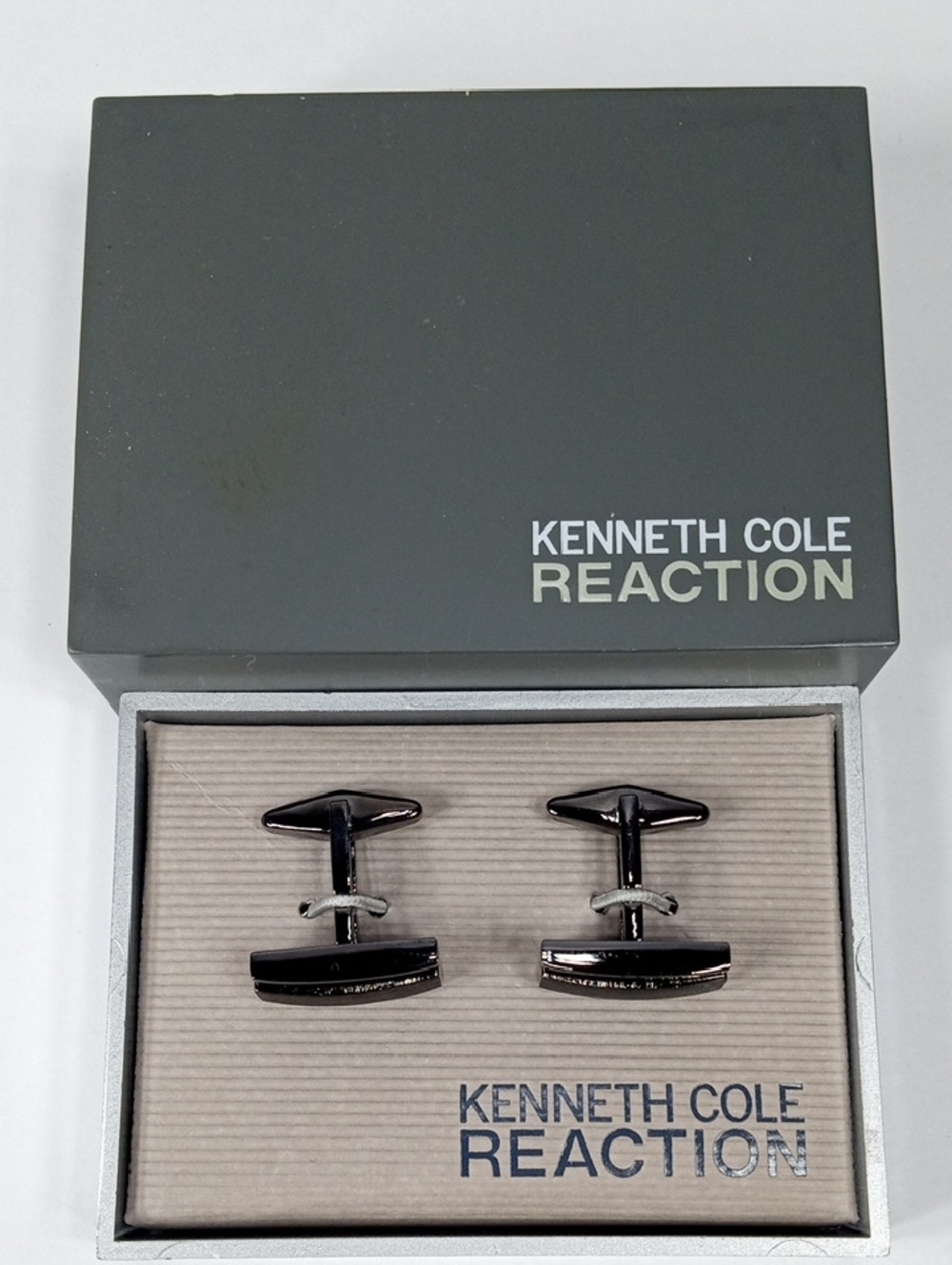 Kenneth Cole Reaction  Cuff Links